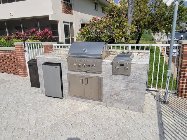 $1,799 | 1340 Northeast 28th Avenue, Unit 137, Pompano Beach, FL 33062