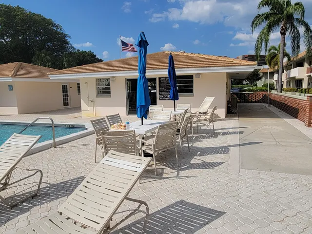 $1,799 | 1340 Northeast 28th Avenue, Unit 137, Pompano Beach, FL 33062