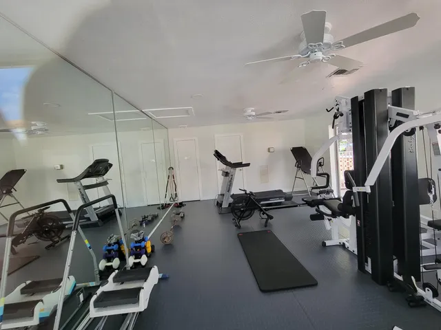 $1,799 | 1340 Northeast 28th Avenue, Unit 137, Pompano Beach, FL 33062