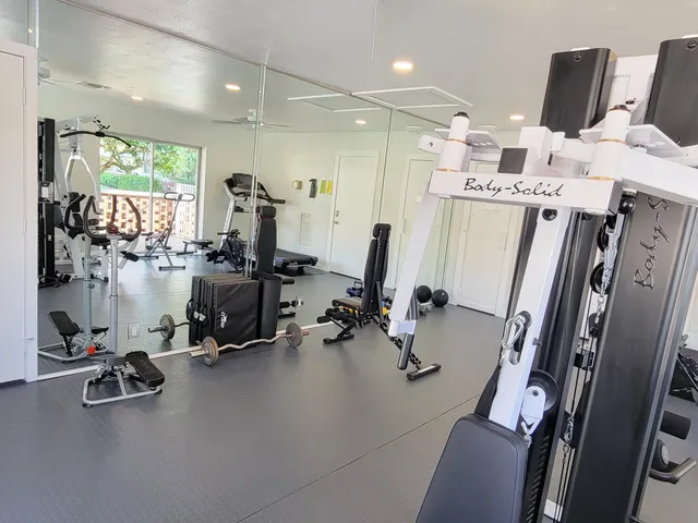 $1,799 | 1340 Northeast 28th Avenue, Unit 137, Pompano Beach, FL 33062