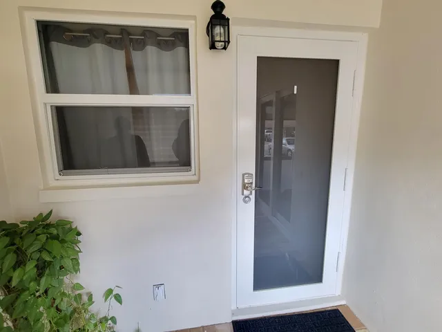 $1,799 | 1340 Northeast 28th Avenue, Unit 137, Pompano Beach, FL 33062