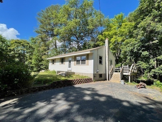 10 Old Grafton Road Upton, MA 01568 - Photo 3 of 19 Gallery Image 3