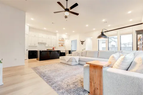 $525,000 | 30246 Gold Finch Place, Fulshear, TX 77441