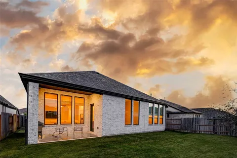 $525,000 | 30246 Gold Finch Place, Fulshear, TX 77441