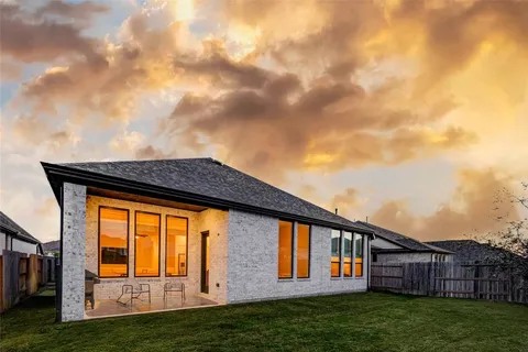 $525,000 | 30246 Gold Finch Place, Fulshear, TX 77441