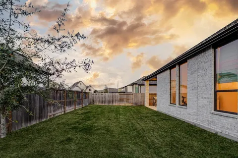 $525,000 | 30246 Gold Finch Place, Fulshear, TX 77441