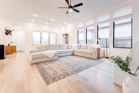 $525,000 | 30246 Gold Finch Place, Fulshear, TX 77441