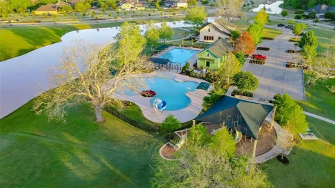 $525,000 | 30246 Gold Finch Place, Fulshear, TX 77441