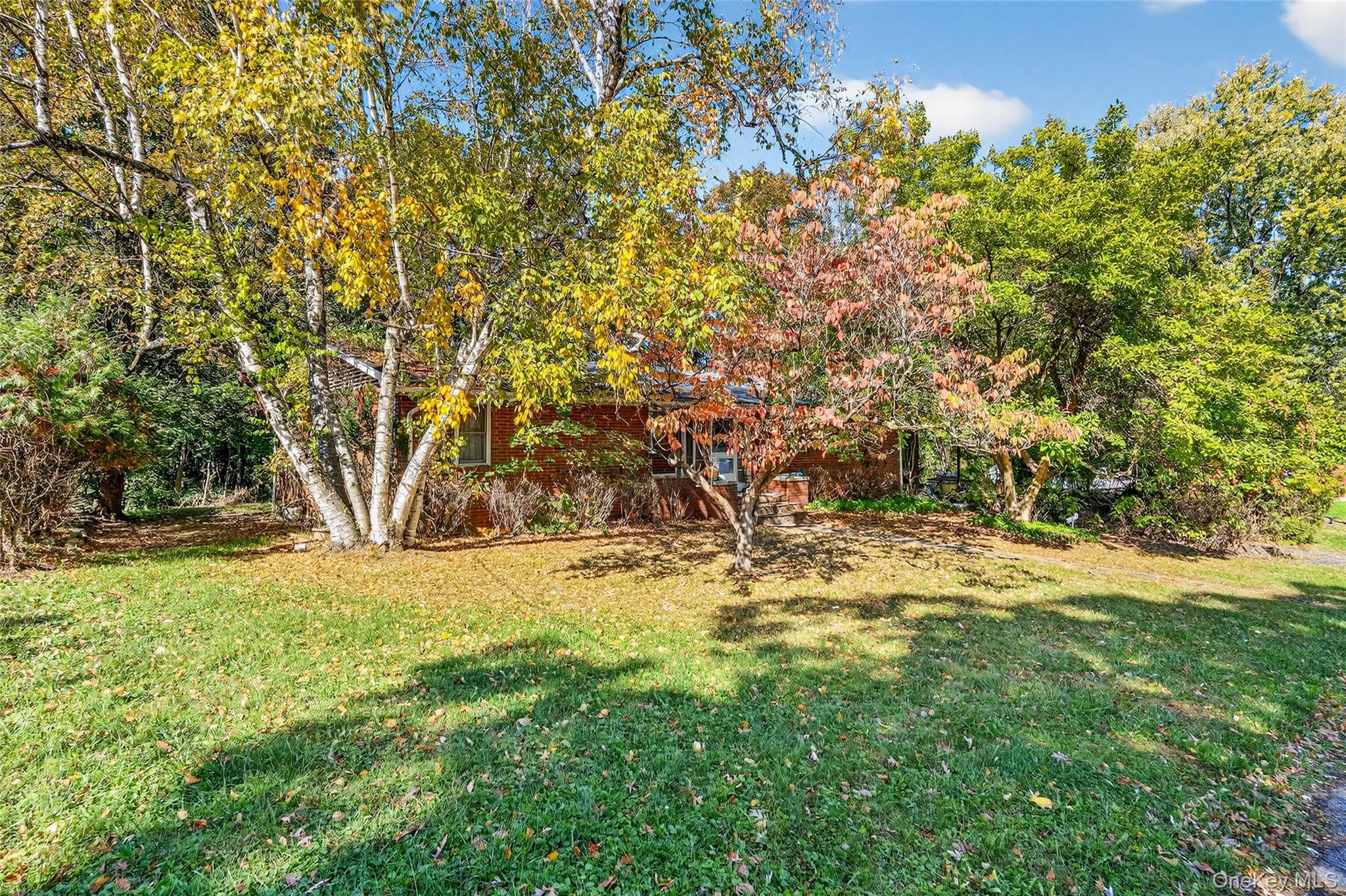 25 Russell Road Newburgh, NY 12550 - Photo 2 of 39 View of green lawn
