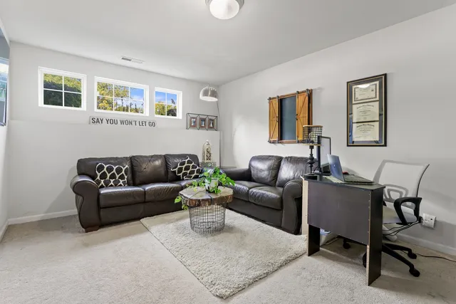 $475,000 | 805 Hamlin Lane, Arlington Heights, IL 60004