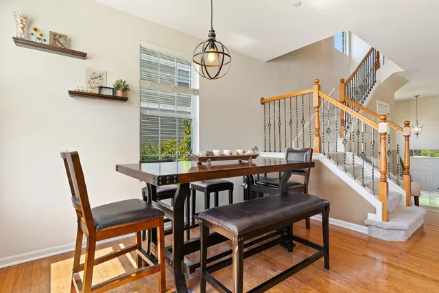 $475,000 | 805 Hamlin Lane, Arlington Heights, IL 60004