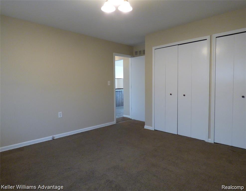 8203 Middlepoint Street Detroit, MI 48204 - Photo 9 of 21