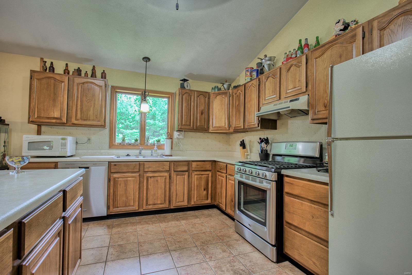 8537 East Kirsch Road Troy, IL 62294 - Photo 23 of 57