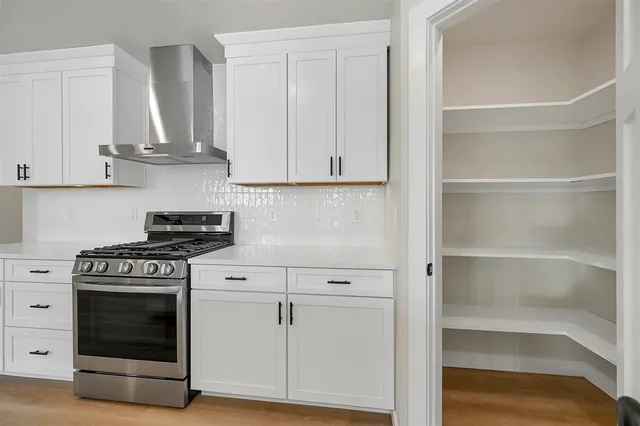 $399,900 | 109 Theunis Drive, Wrightstown, WI 54180