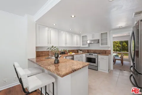 $1,915,000 | 2632 Claray Drive, Los Angeles, CA 90077