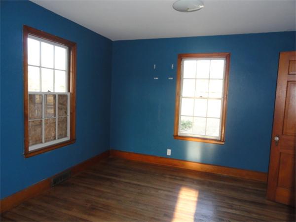 19 Willard Road Sturbridge, MA 01566 - Photo 3 of 12 Gallery Image 3