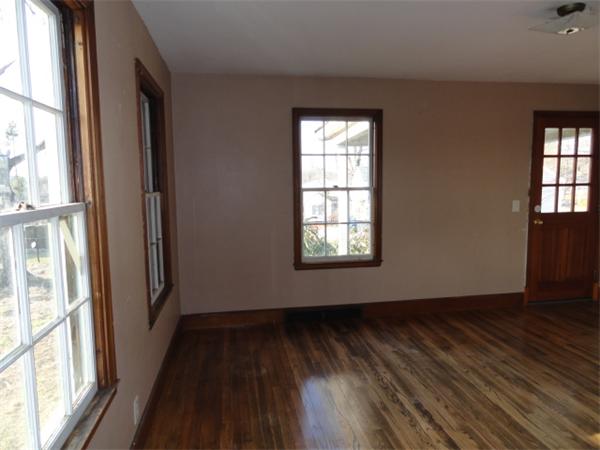 19 Willard Road Sturbridge, MA 01566 - Photo 5 of 12 Gallery Image 5