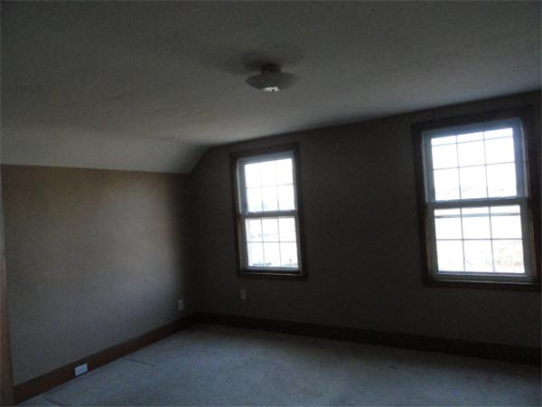 19 Willard Road Sturbridge, MA 01566 - Photo 8 of 12 Gallery Image 8