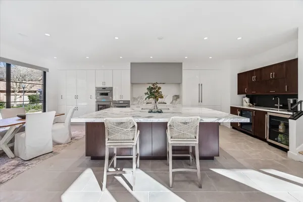 $12,500 | 10 South Briar Hollow Lane, Unit 53, Houston, TX 77027