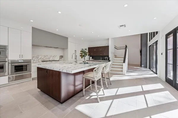 $12,500 | 10 South Briar Hollow Lane, Unit 53, Houston, TX 77027