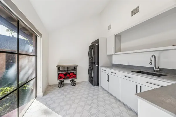 $12,500 | 10 South Briar Hollow Lane, Unit 53, Houston, TX 77027