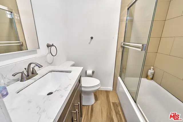 $7,000 | 162 South Ardmore Avenue, Los Angeles, CA 90004