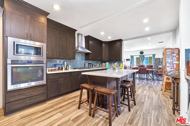 $7,000 | 162 South Ardmore Avenue, Los Angeles, CA 90004