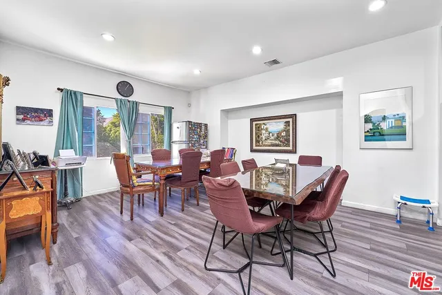 $7,000 | 162 South Ardmore Avenue, Los Angeles, CA 90004