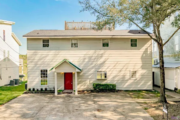 $1,350 | 550 South River Road, Unit B, Port Allen, LA 70767
