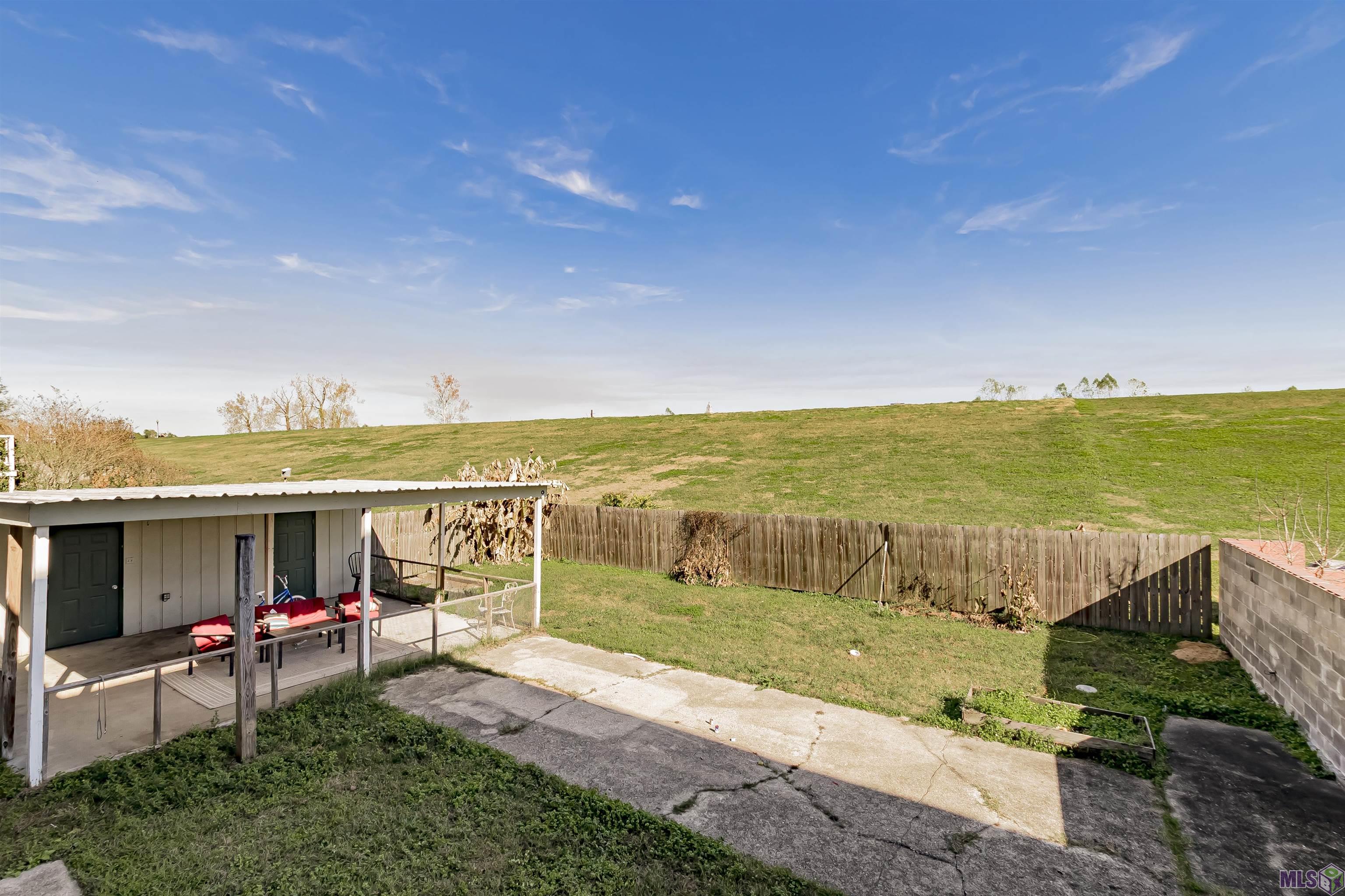 550 South River Road, Unit B Port Allen, LA 70767 - Photo 2 of 12