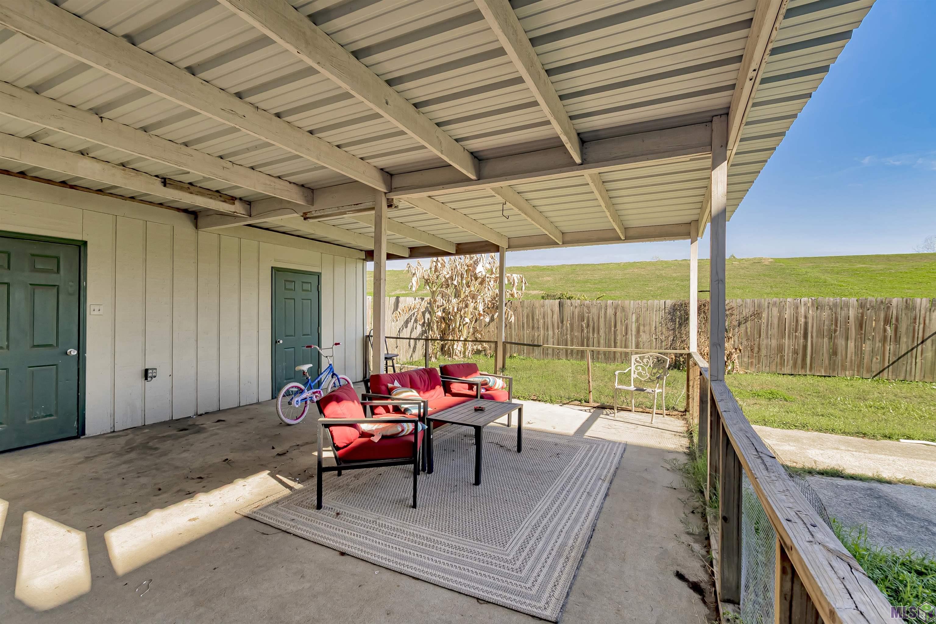 550 South River Road, Unit B Port Allen, LA 70767 - Photo 3 of 12