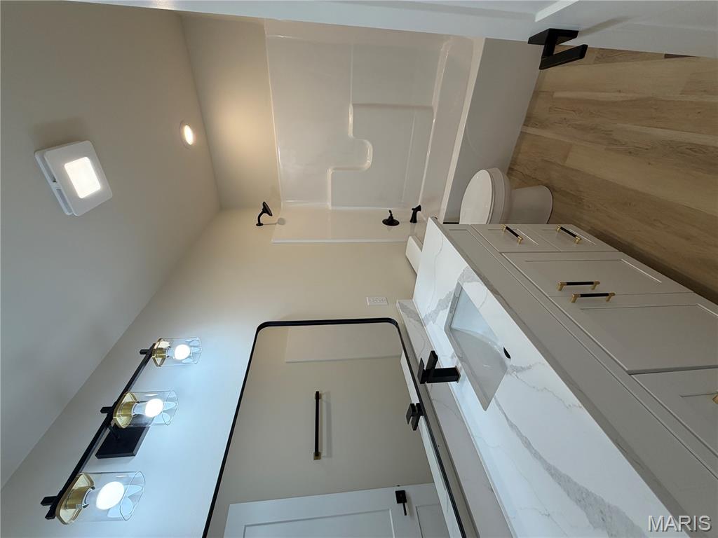 5722 Brady Road Hannibal, MO 63401 - Photo 11 of 26