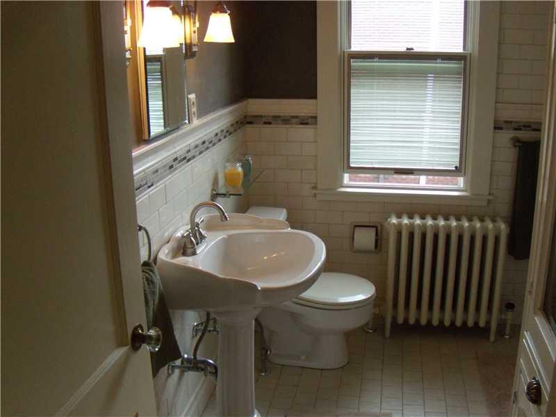 455 Beverly Road Mt. Lebanon, PA 15216 - Photo 16 of 24 Full Bath.