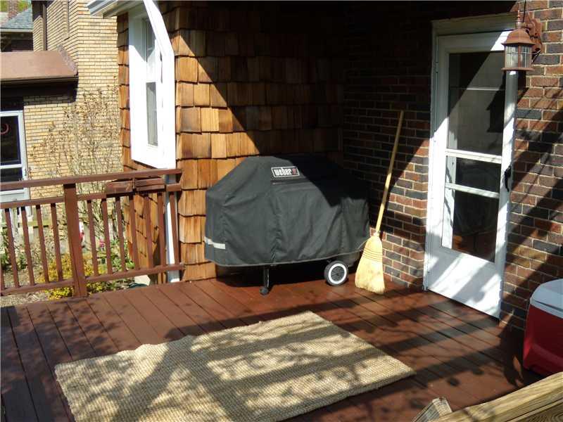 455 Beverly Road Mt. Lebanon, PA 15216 - Photo 20 of 24 Patio/Deck.