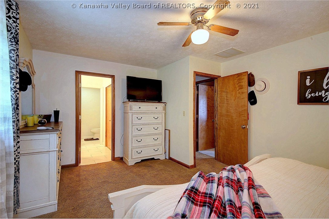 229 Rock Branch Road Poca, WV 25159 - Photo 25 of 50 Masterbed