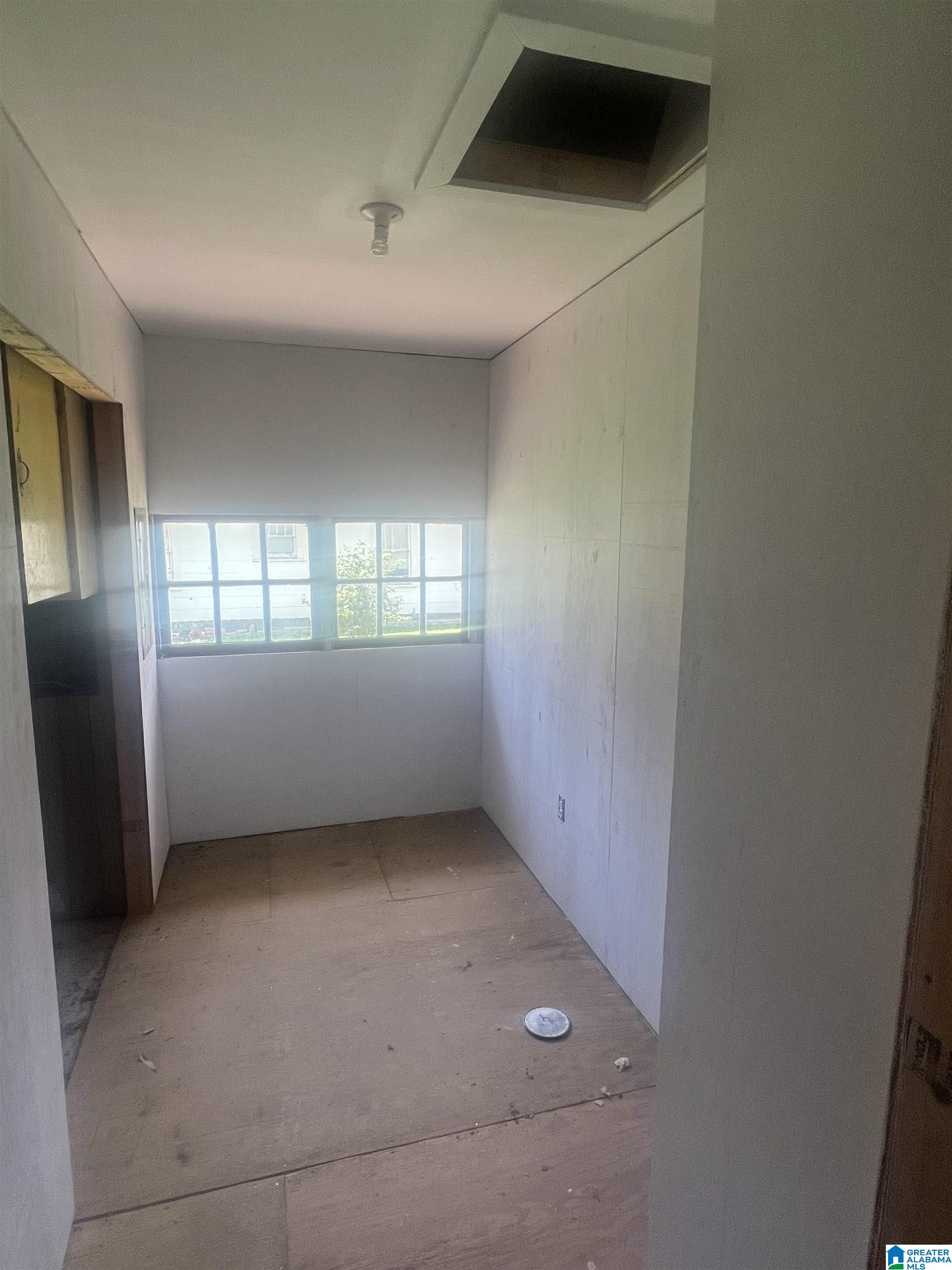 1007 10th Street West Jasper, AL 35501 - Photo 3 of 10