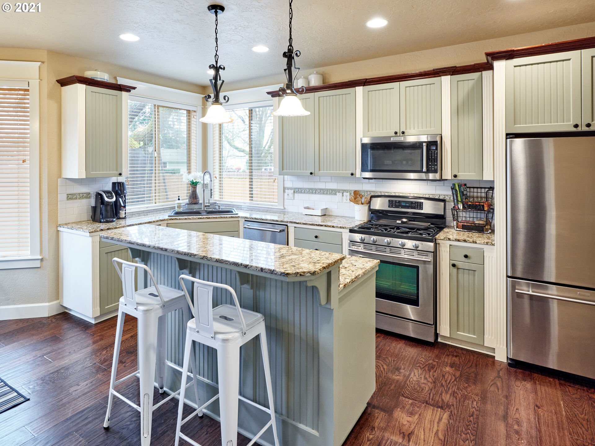 3760 2nd Street Hubbard, OR 97032 - Photo 11 of 31 Gallery Image 11
