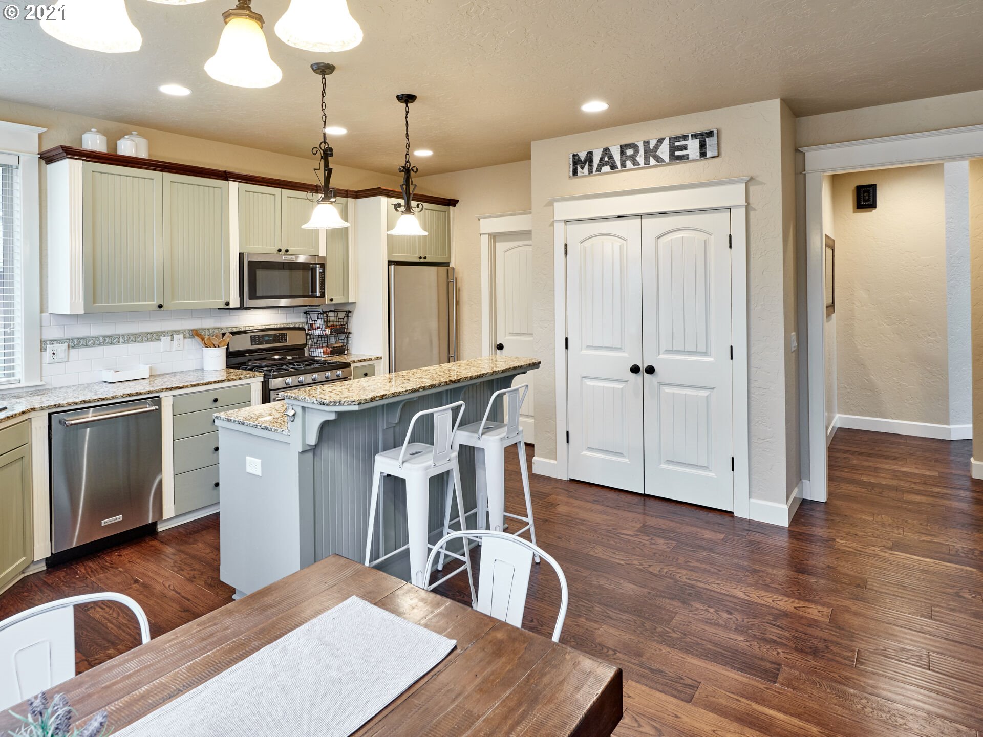 3760 2nd Street Hubbard, OR 97032 - Photo 16 of 31 Gallery Image 16