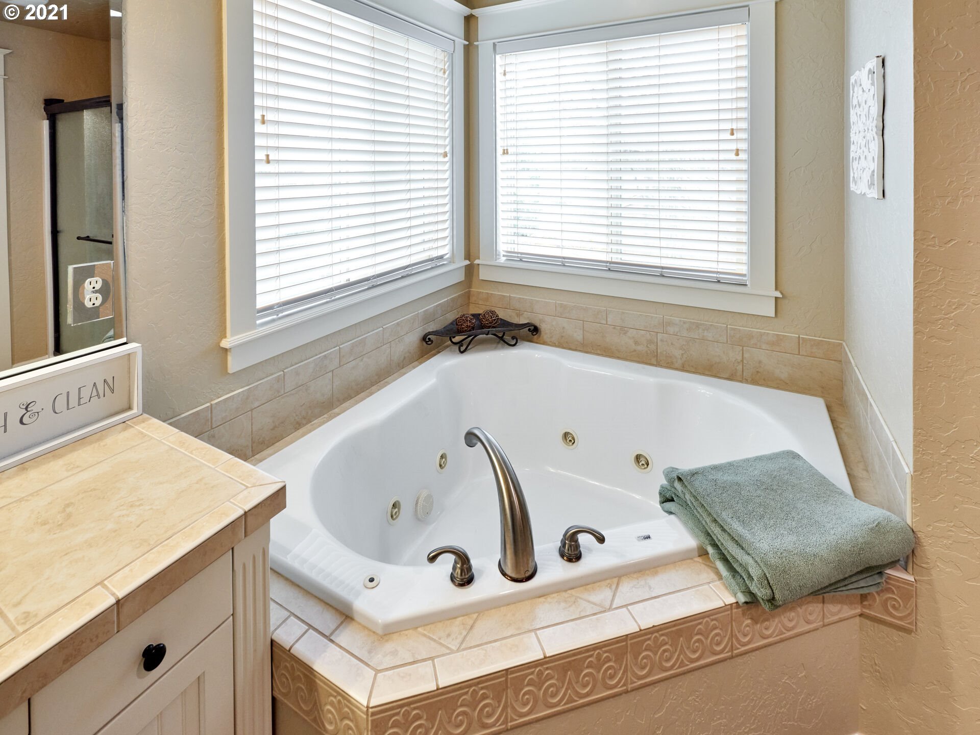 3760 2nd Street Hubbard, OR 97032 - Photo 20 of 31 Gallery Image 20