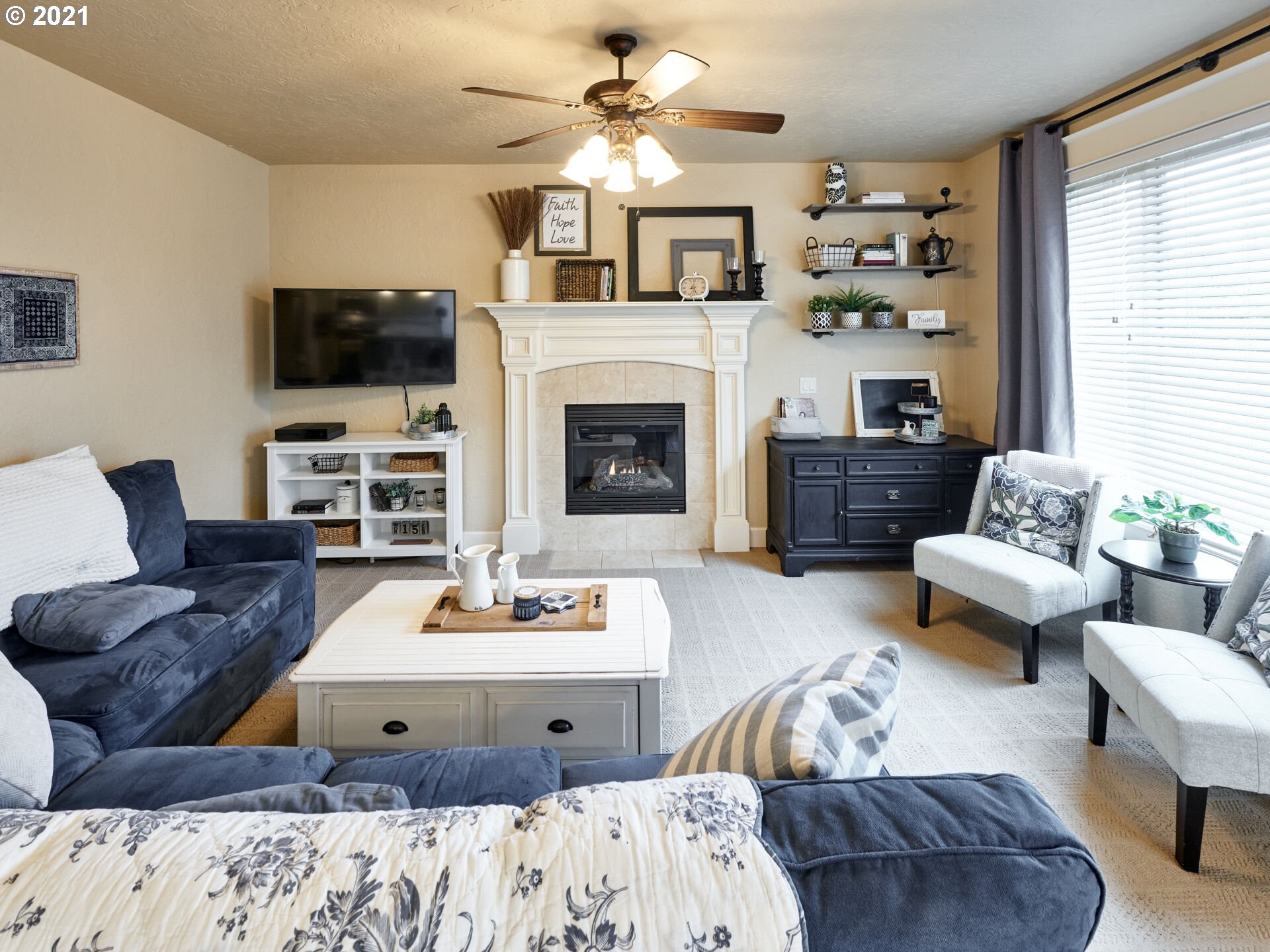 3760 2nd Street Hubbard, OR 97032 - Photo 5 of 31 Gallery Image 5