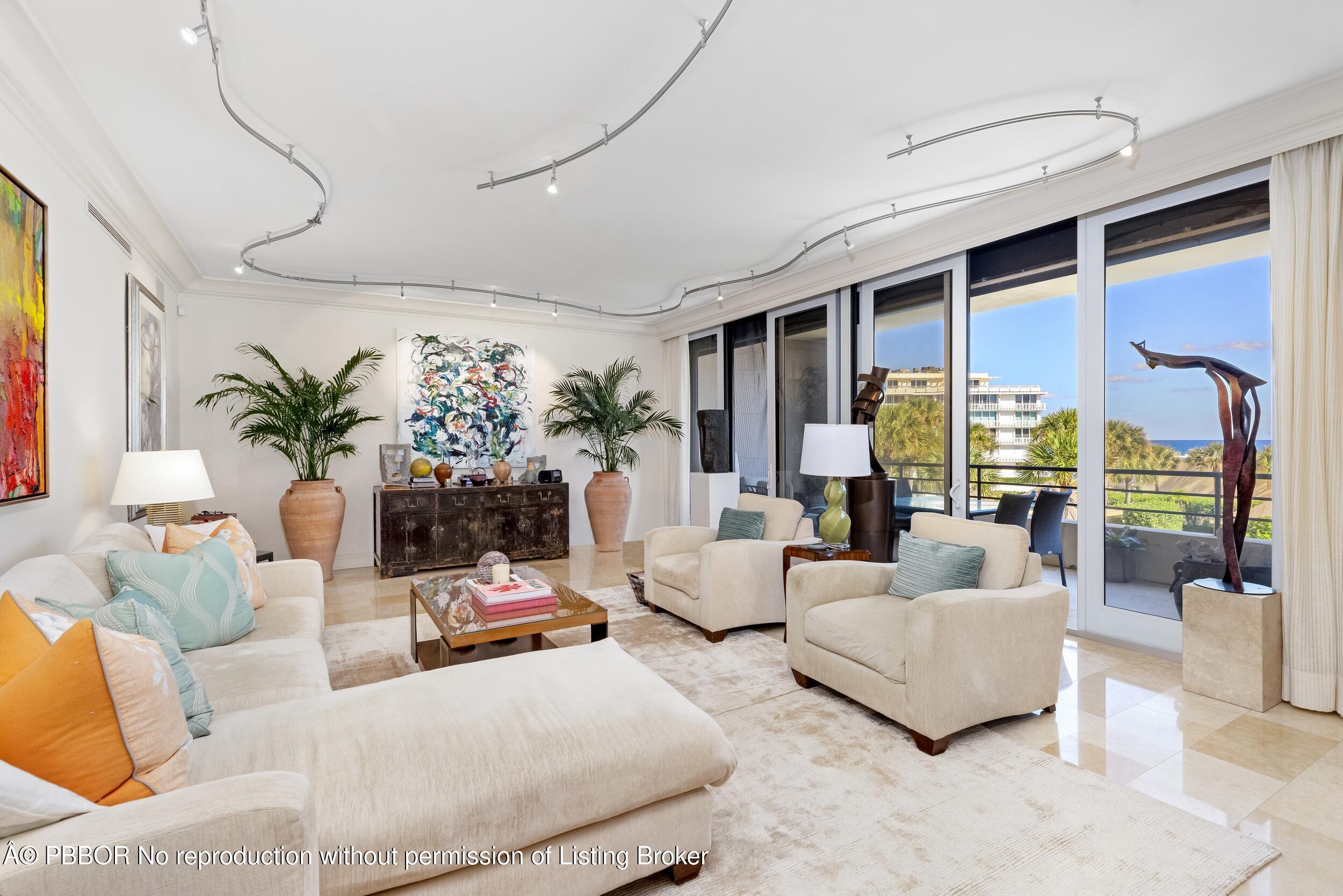 120 Sunset Avenue, Unit 3D Palm Beach, FL 33480 - Photo 2 of 8 Living Area