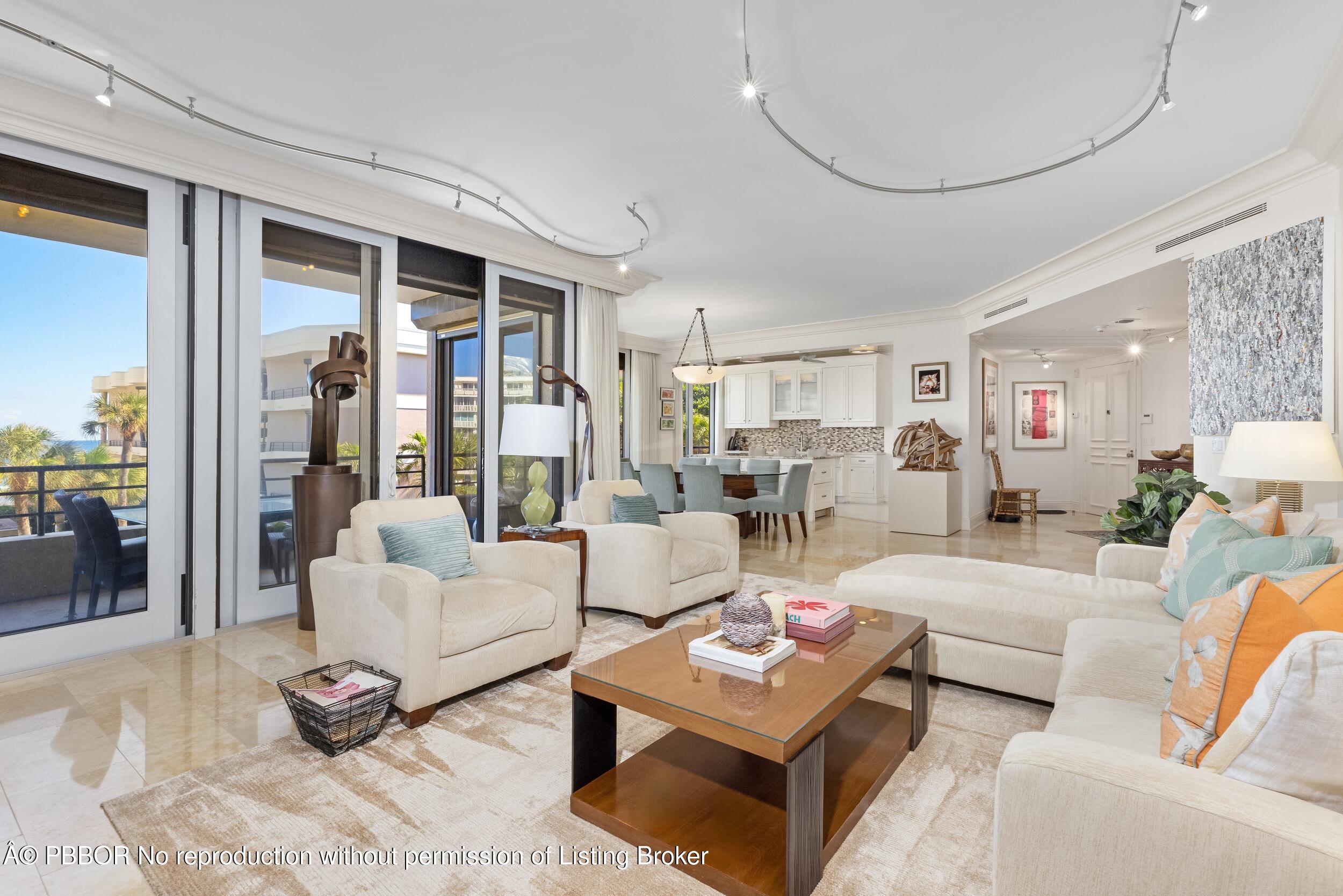 120 Sunset Avenue, Unit 3D Palm Beach, FL 33480 - Photo 4 of 8 Living Area