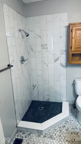 $1,595 | 717 North Emerson Avenue, Indianapolis, IN 46219