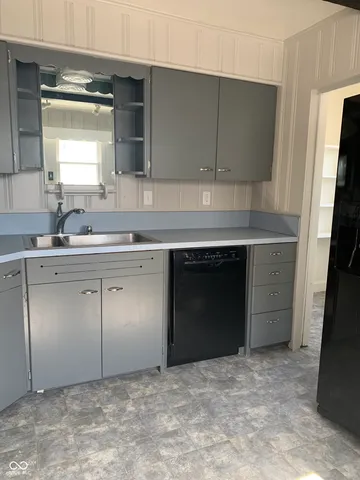 $1,595 | 717 North Emerson Avenue, Indianapolis, IN 46219