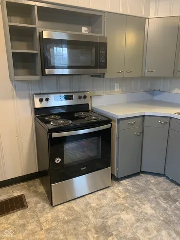 $1,595 | 717 North Emerson Avenue, Indianapolis, IN 46219