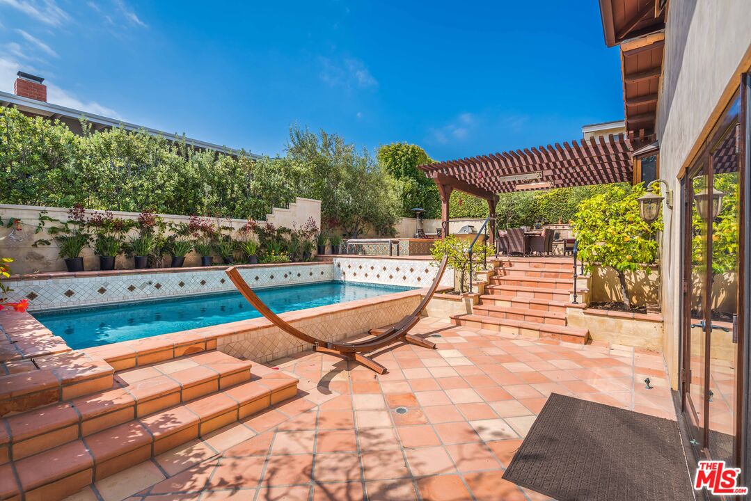 3643 Oceanhill Way Malibu, CA 90265 - Photo 19 of 24