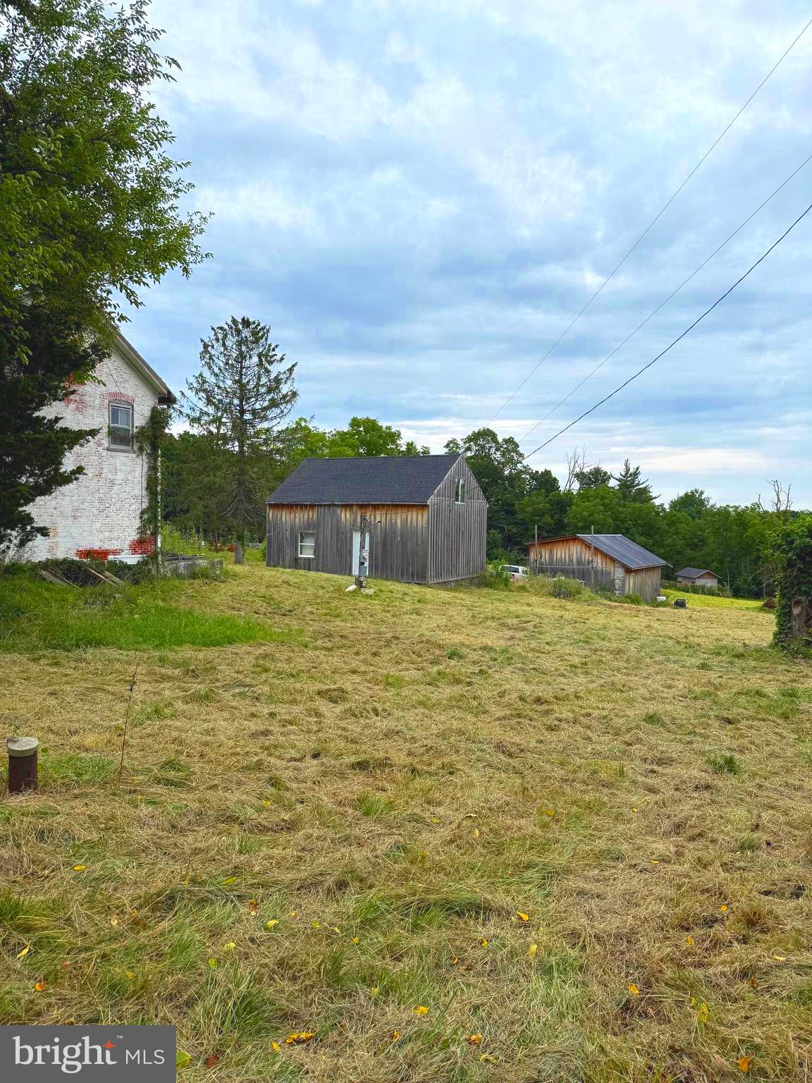 1415 Kumry Road Pennsburg, PA 18073 - Photo 6 of 19 Gallery Image 6