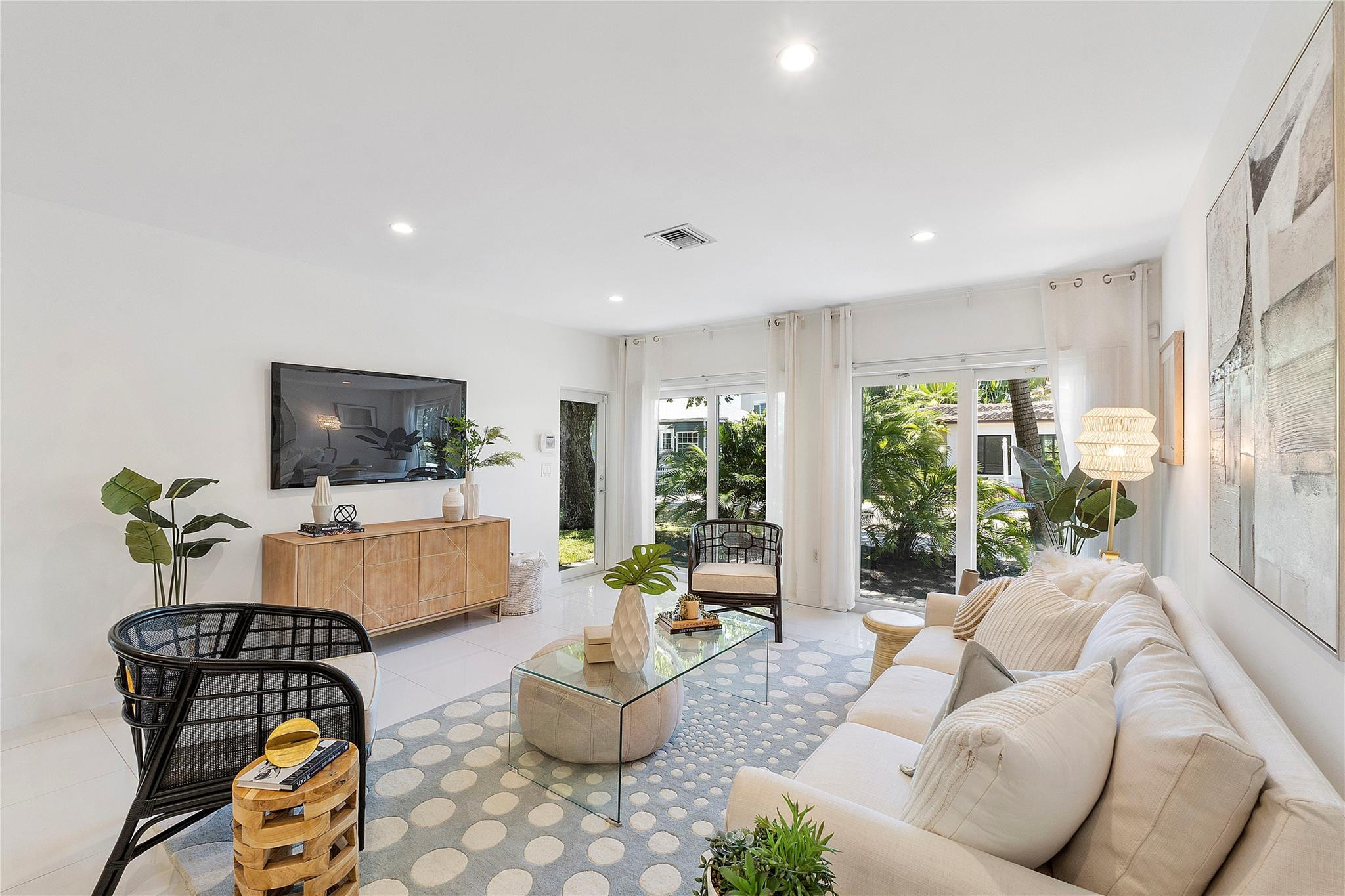 720 Northeast 17th Road Fort Lauderdale, FL 33304 - Photo 11 of 53 Photo 11