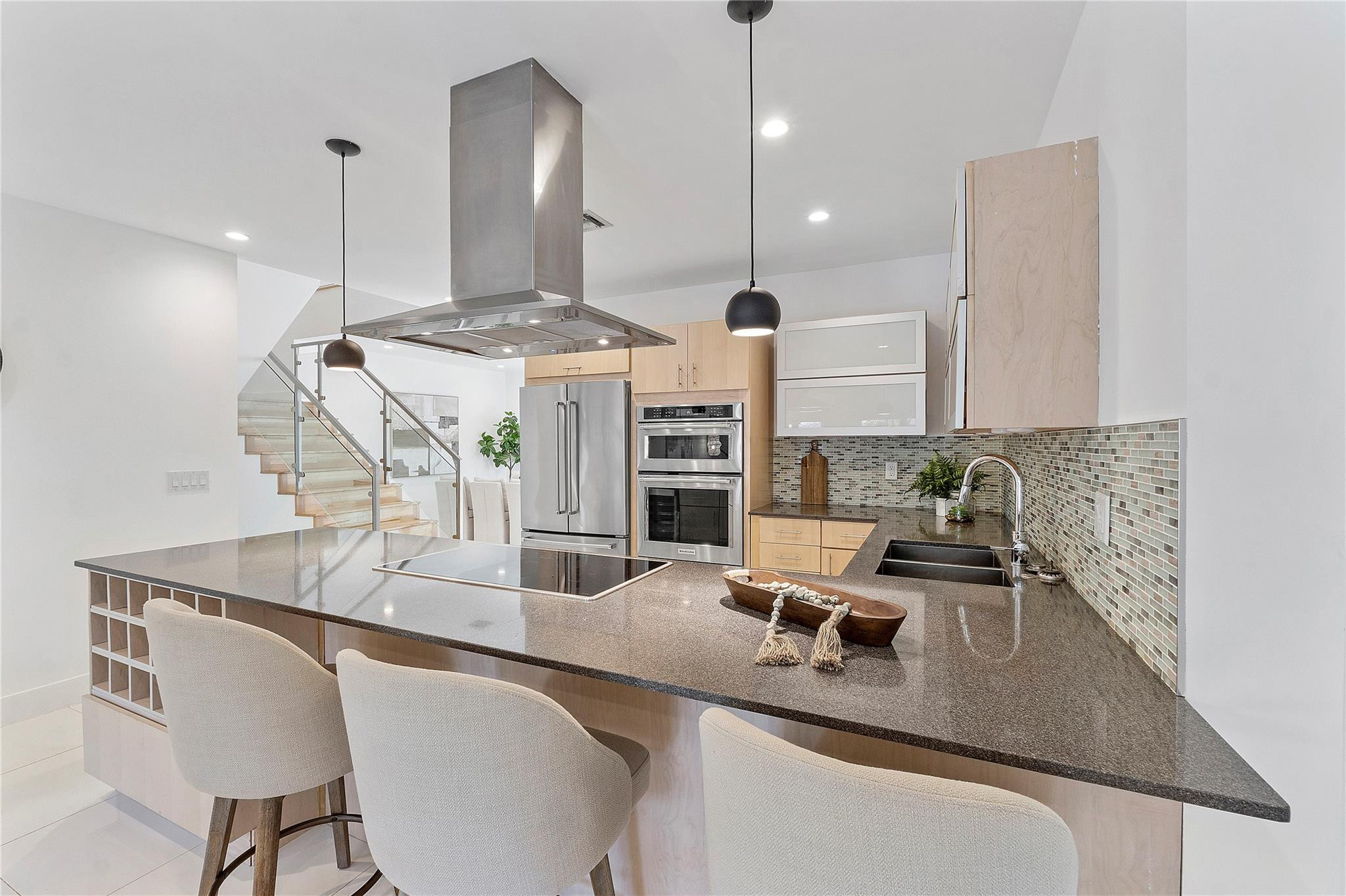 720 Northeast 17th Road Fort Lauderdale, FL 33304 - Photo 15 of 53 Photo 15