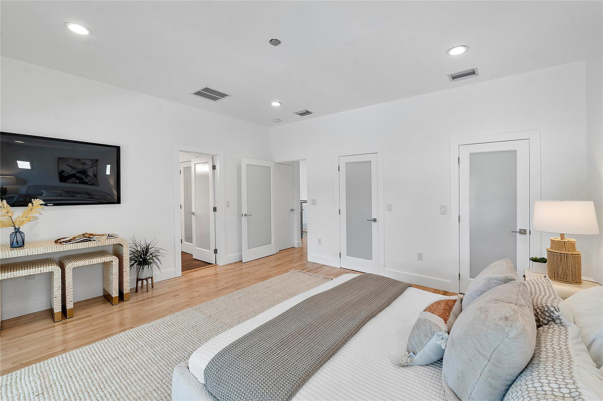 720 Northeast 17th Road Fort Lauderdale, FL 33304 - Photo 27 of 53 Photo 27